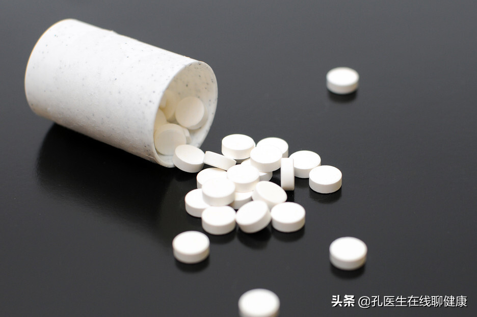如何服用维生素C、B12、B2和叶酸？餐后服用好还是餐前服用好