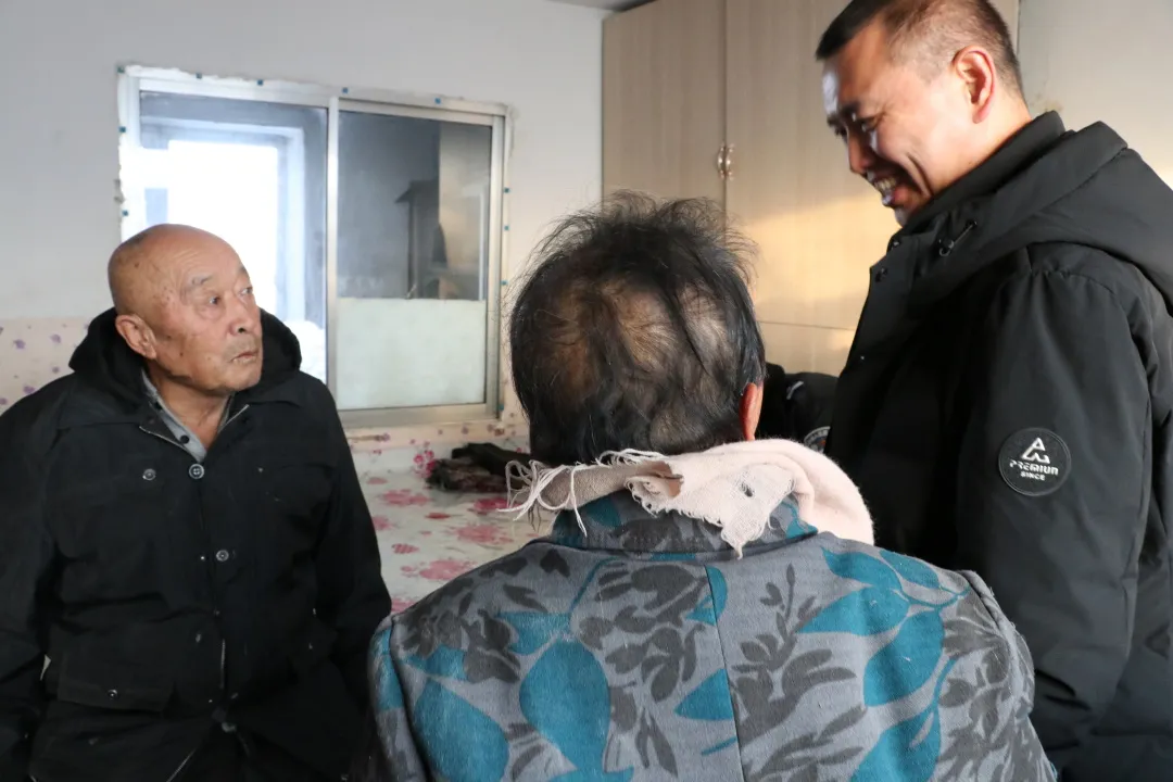 「我为群众办实事」寒冬走访脱贫户 诚挚慰问暖人心