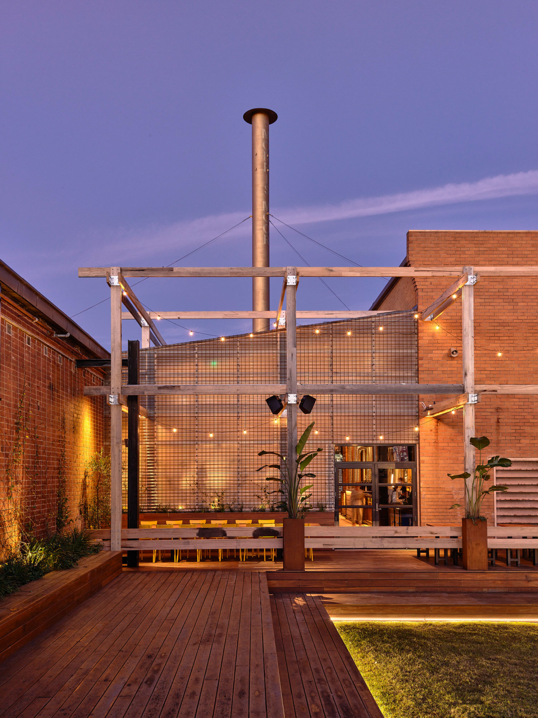 工业旅游魅力显现，旧锅炉房变身精酿啤酒馆