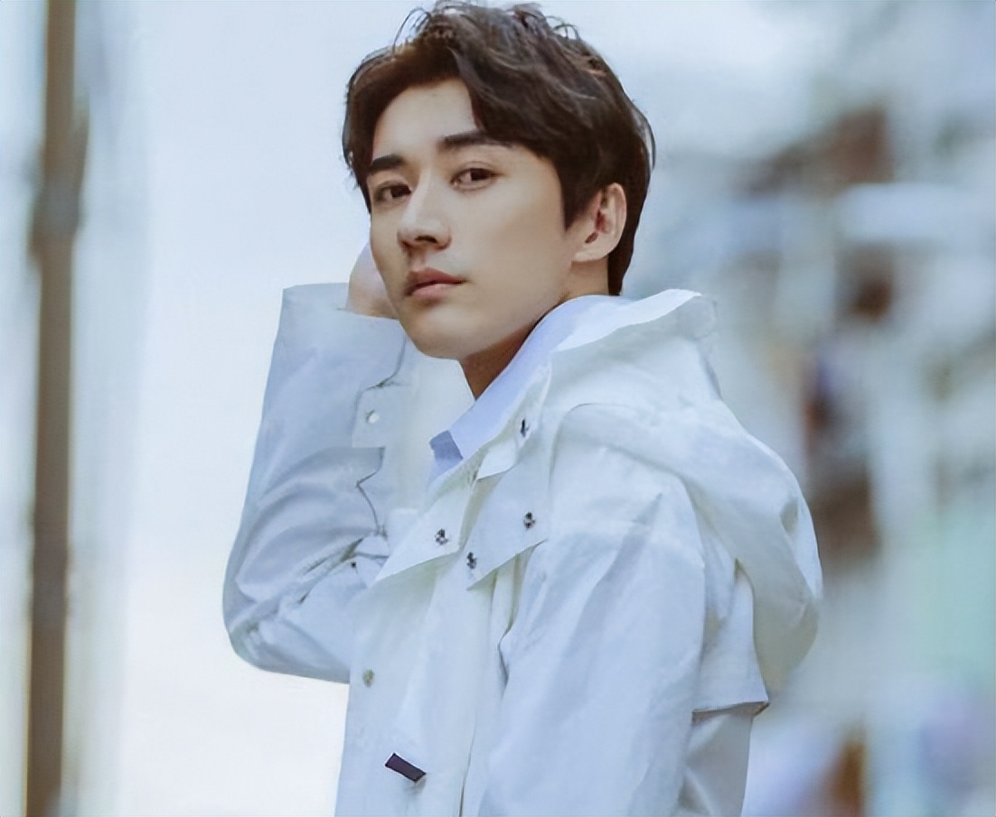 刘学义有点头疼，只有发微博暂缓尴尬，刘诗诗新剧男二似乎又是他