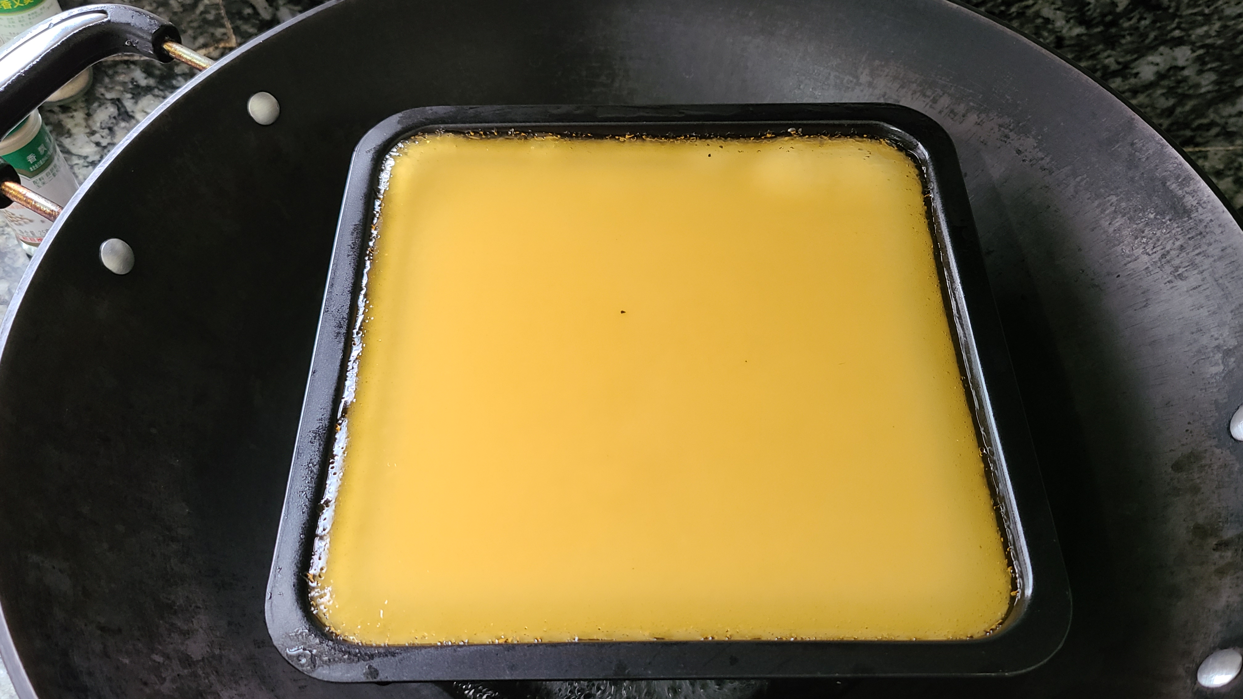 千层糕是出了名的广东美食，软糯Q弹香味浓，好吃又简单