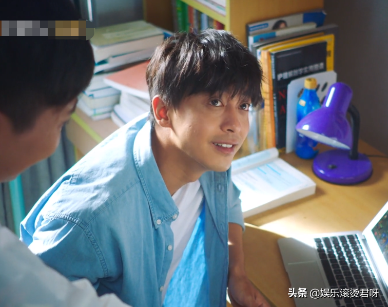 35岁李佳航也扮嫩，露脸《匆匆的青春》演大学生，状态却骗不了人