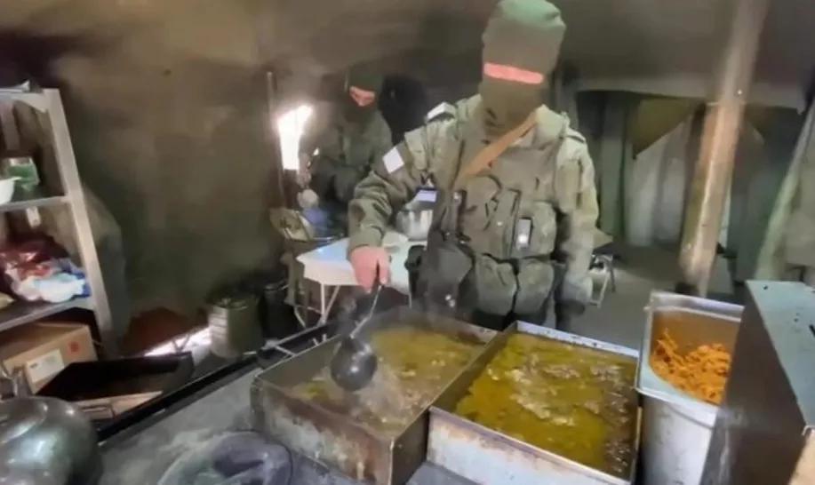 ����������̣�˫��ʿ���Ե����������ҹ�Ұս��ʳ�أ�