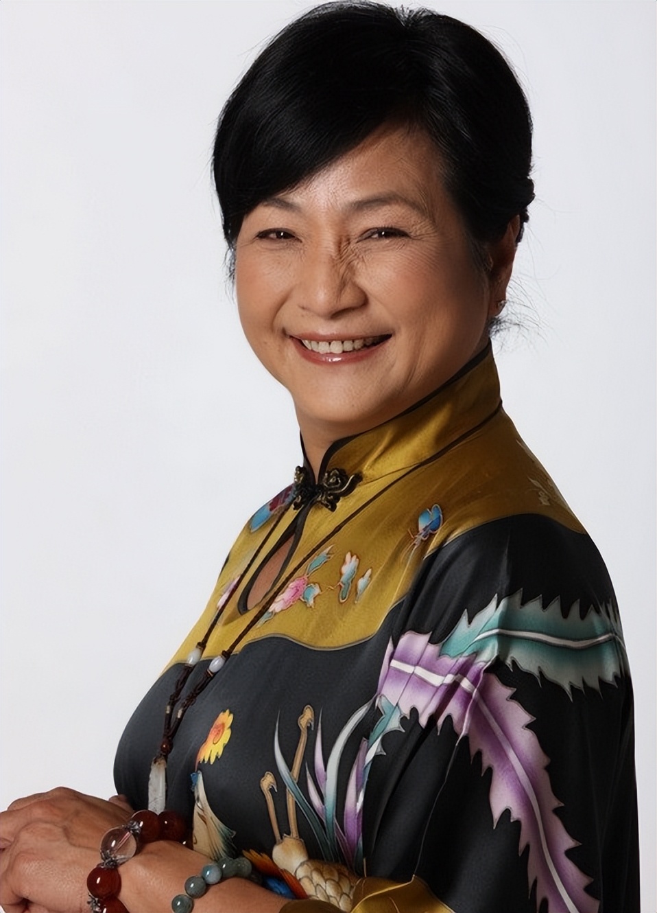 14位贤良的“妈妈专业户”女星，年轻时个顶个是美人坯子