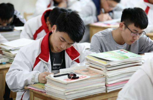 这所211大学很“憋屈”，就业率达90%，却常被认为是“普通大学”