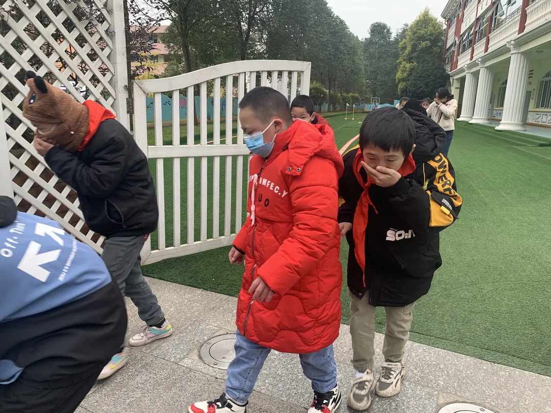 关注消防，防患未然——天府特校开展消防安全疏散演练