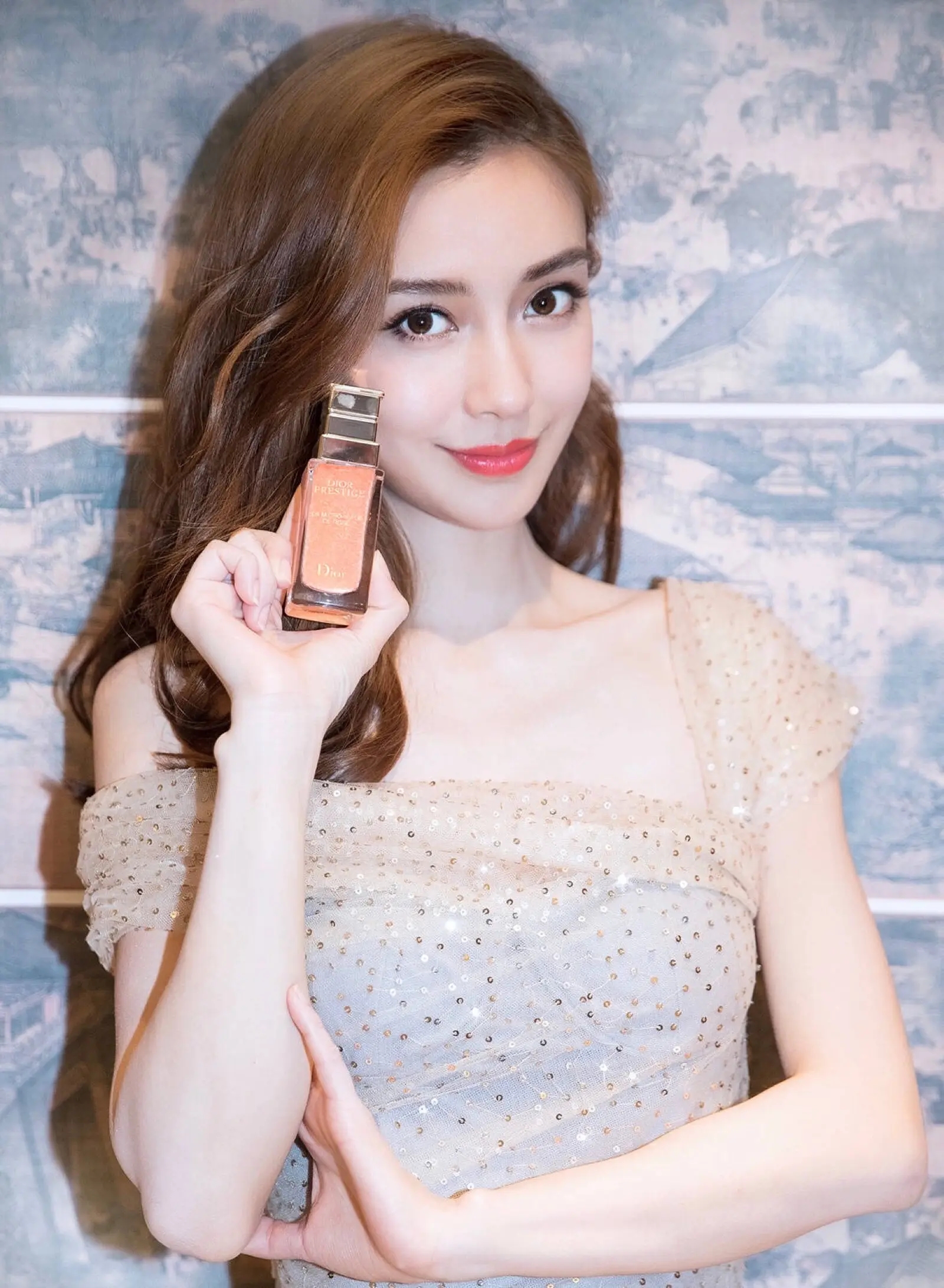 不一样的angelababy