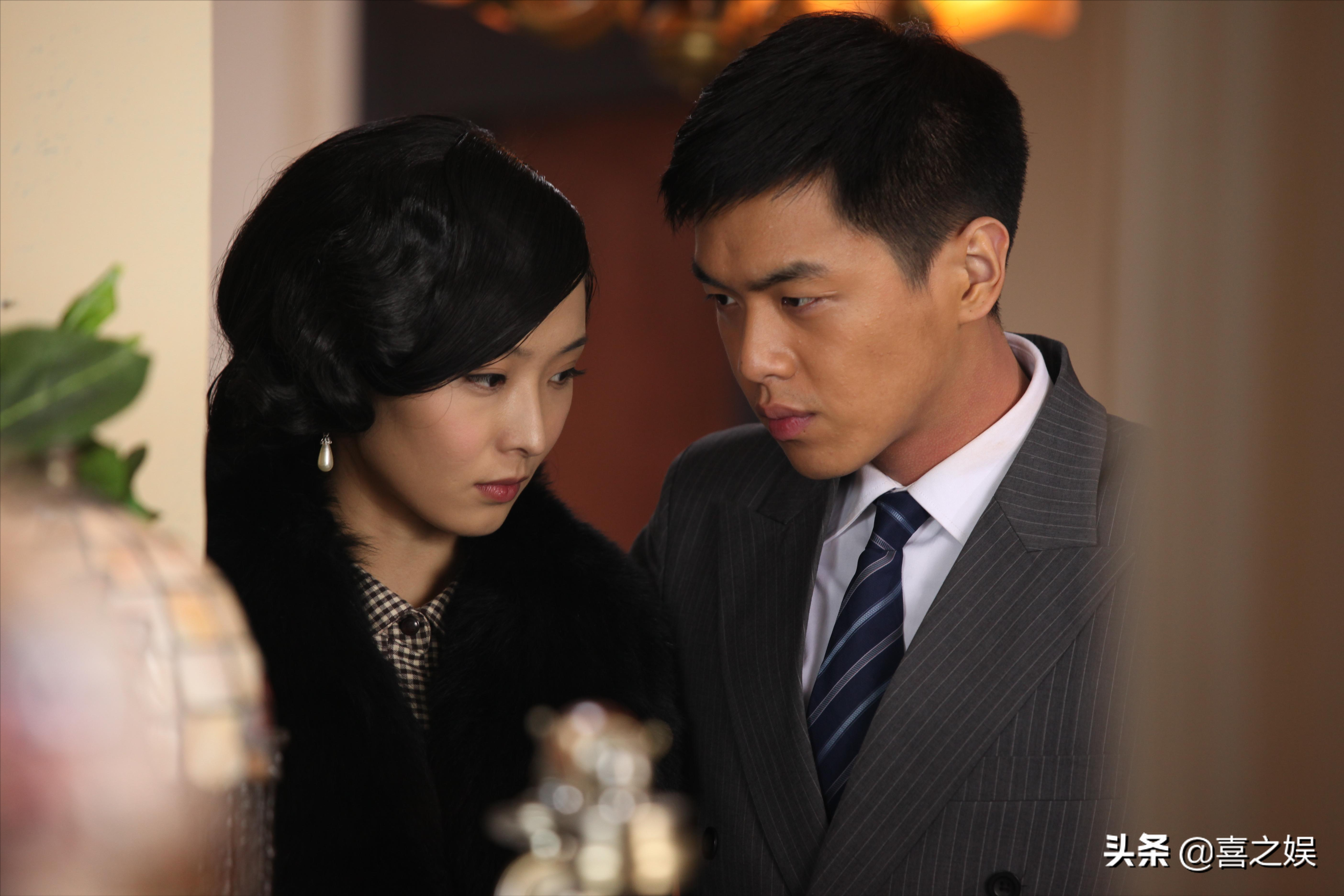 与唐艺昕一撞结缘，后妈比自己还小5岁，他的人生比你想得更精彩