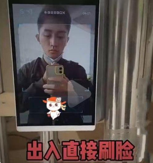 清华女大学生的“炫富照”走红：优秀的人，绝不会过低配的人生