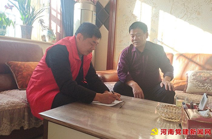 宝丰县城关镇：入户办理补充医药报销蓝卡 贴心服务退役军人