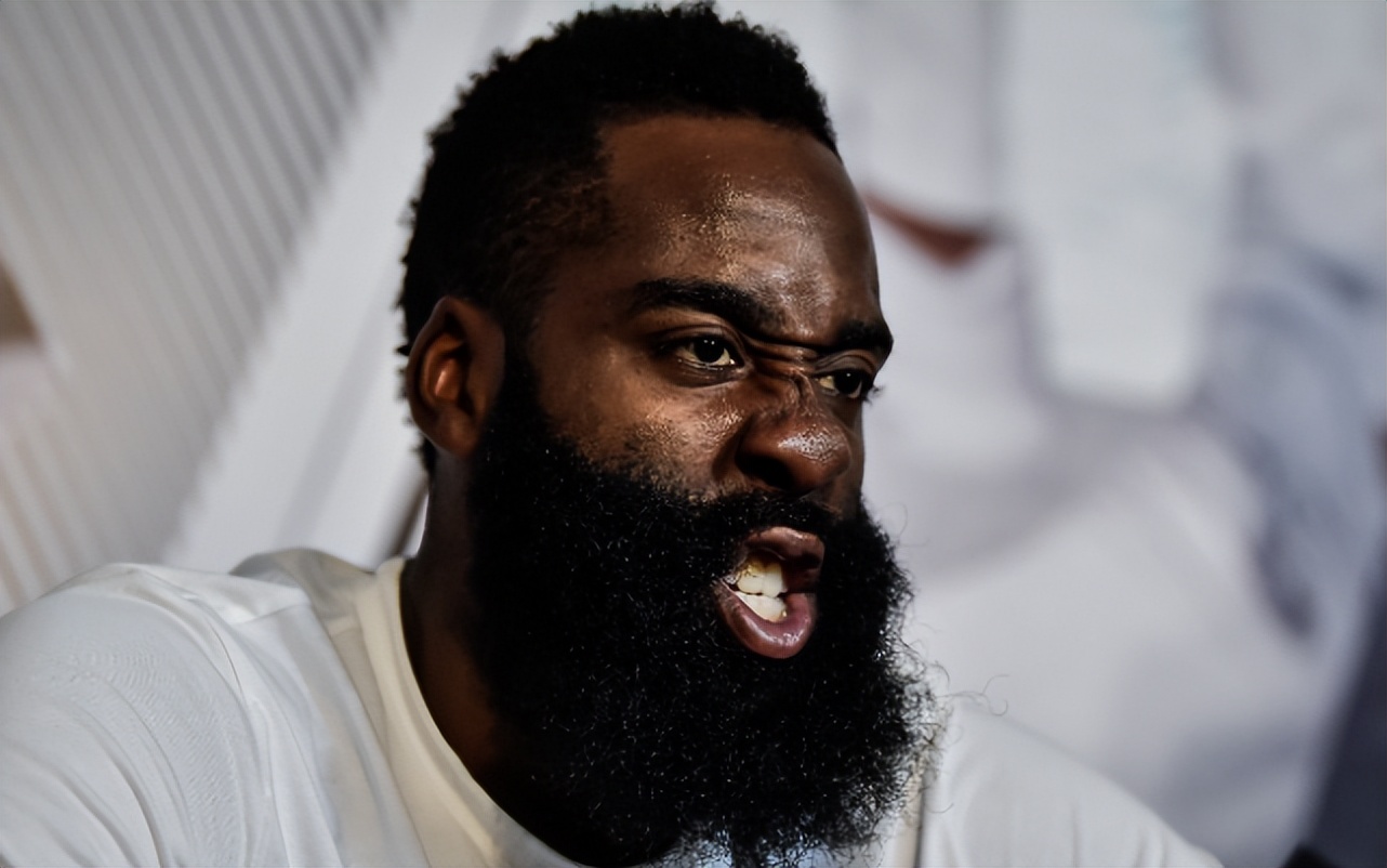 哈登为什么能进nba(哈登为何进入nba后从不刮胡子,看了他高中时期照片