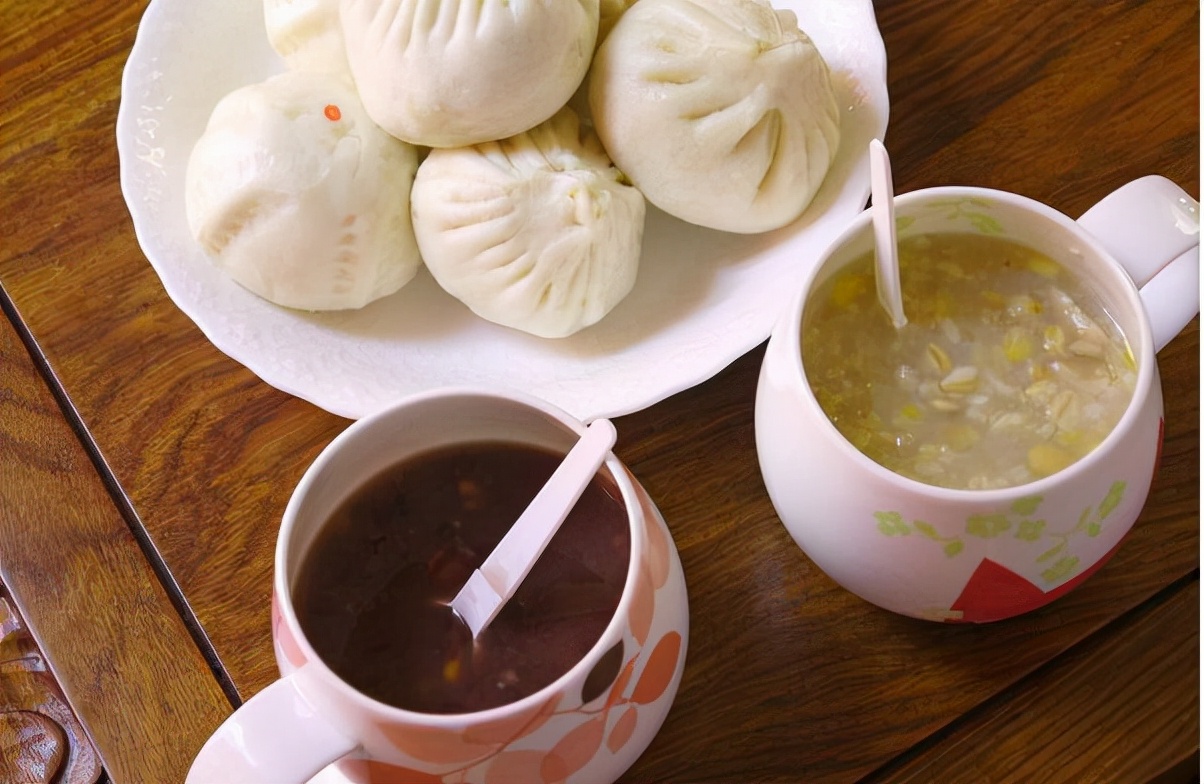 长期不吃早饭的人，最后都怎么样了？3个问题或悄悄缠上身