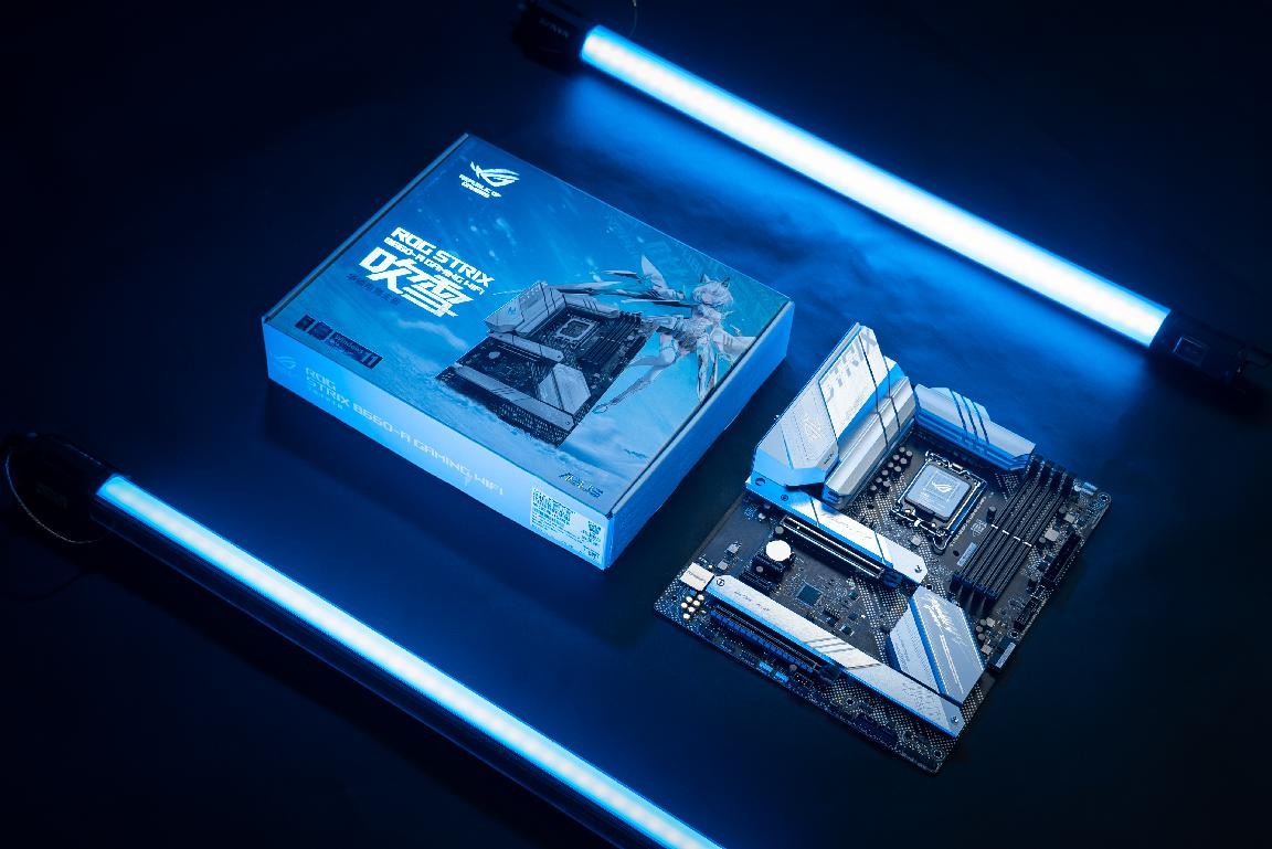 华硕ROG 2022新品发布会举行，ROG吹雪白色全家桶和外设全家福亮相