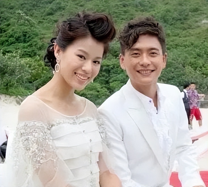 娱乐圈5对“患难情人”，陪对方度过了风波，却都得不得好结果