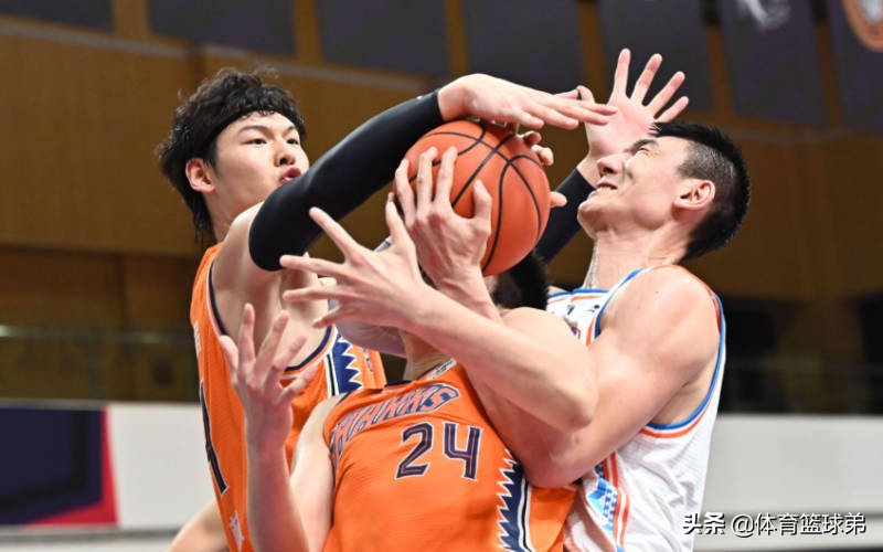 cba和nba哪个防守(三双王透露，CBA的对抗已反超NBA，外援需要获得应有的尊重)