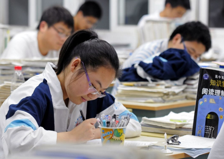 想要进入985大学，高三“一模”要考多少分？听听资深老师怎么说