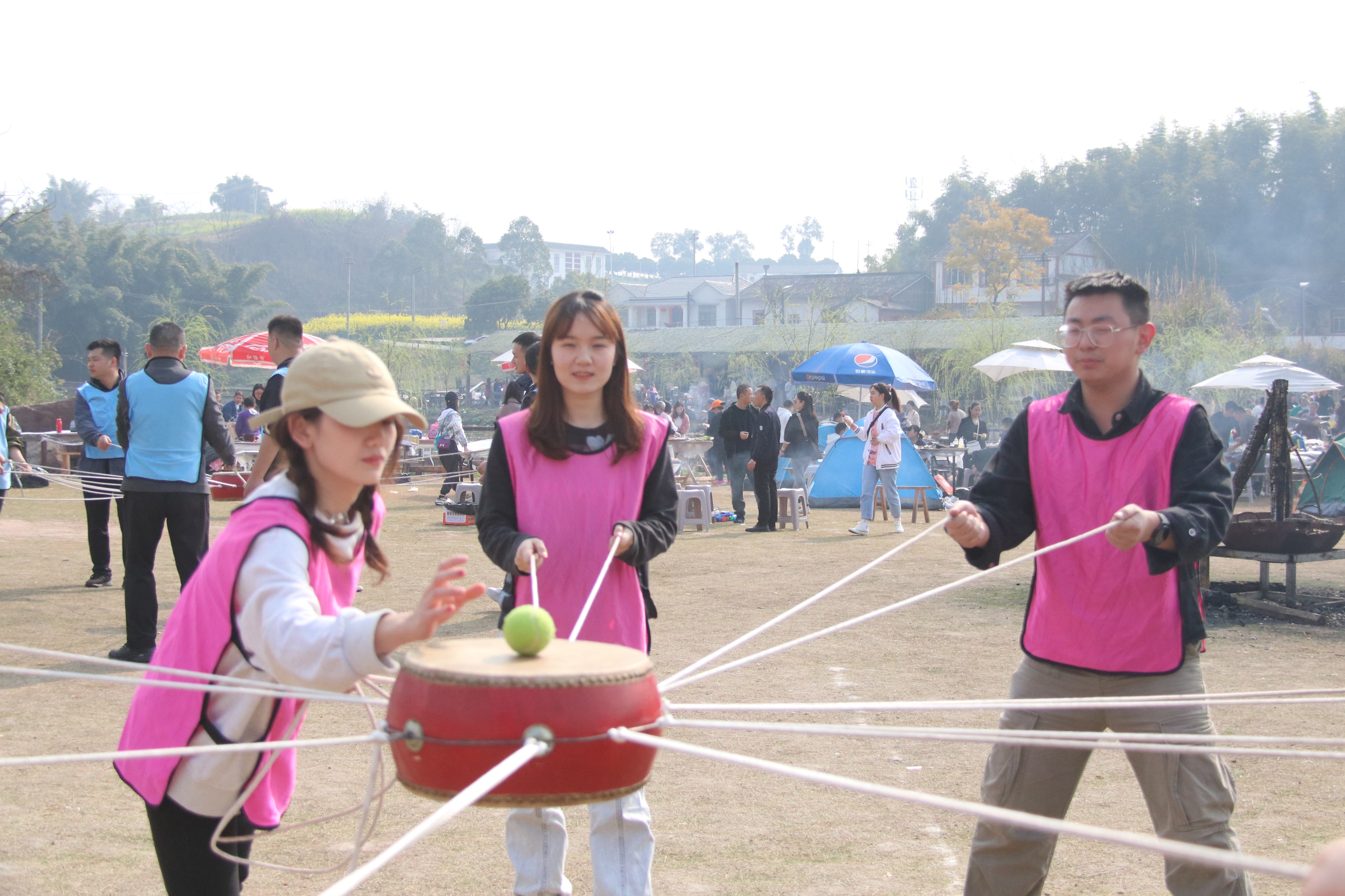 團隊建設【項目介紹】:將所有學員平均分成人數大致相等的若干小組