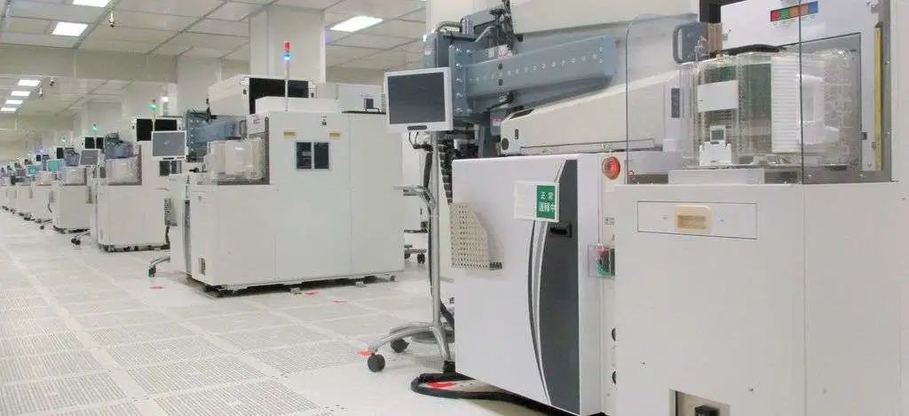 三星推首款GDDR6；ASML被要求DUV禁售中国；鸿海50多亿投资紫光；