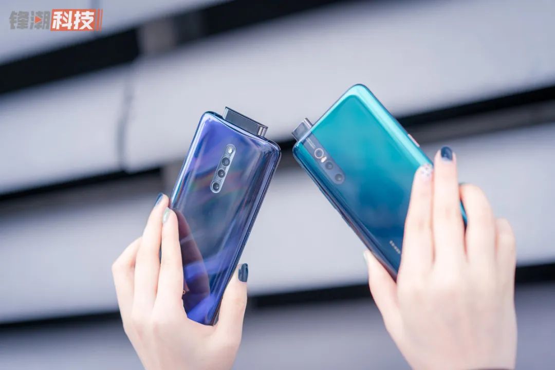 手机里面根本没有这个大块头的容身之地，但是这一次，不太一样了