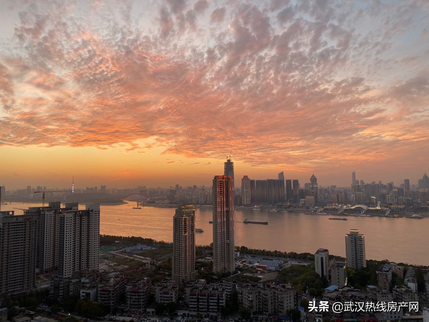 荆门高校毕业生购房享补贴。|2021-12-28武汉楼市早报