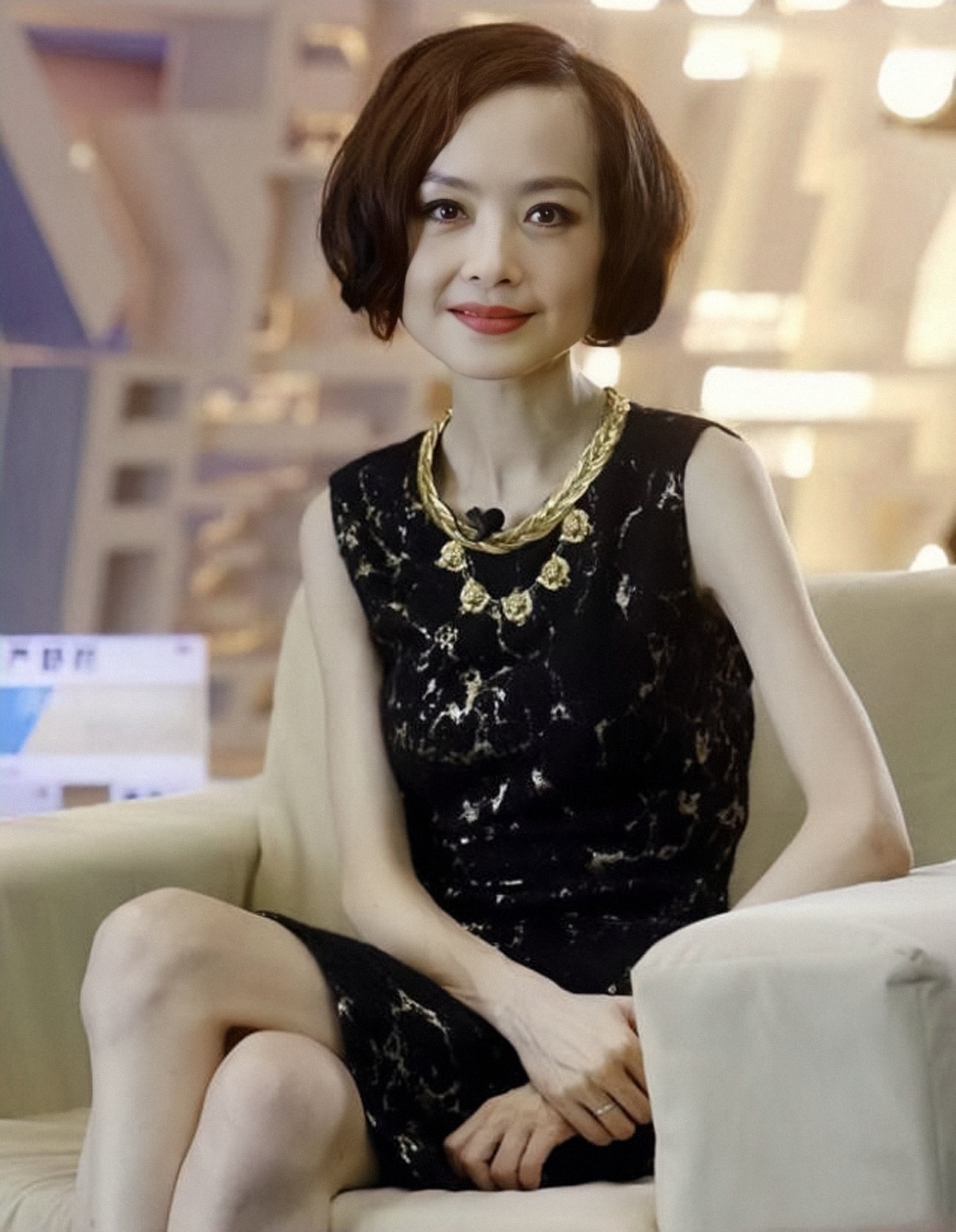 "皮包骨"明星好尴尬,"干瘪"到撑不起衣服,谁的审美有问题?