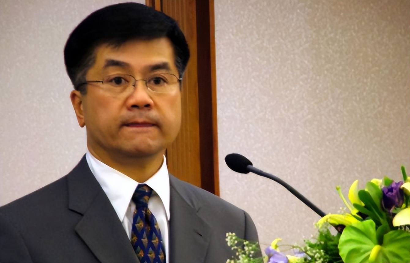 美国首位华裔州长骆家辉，根在广东台山，却对美国忠心不二