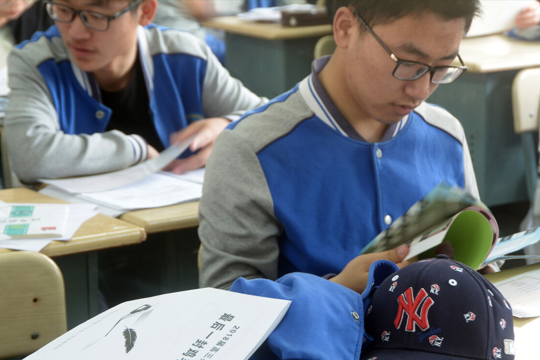 我的孩子高三，每晚睡不着该怎么办？医生告诉你