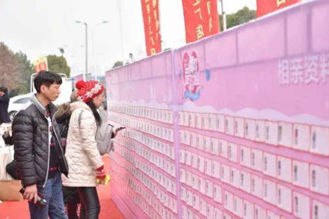 2年前，声称“谁让我生孩子财产就给谁”的浙江富婆，后来怎样？