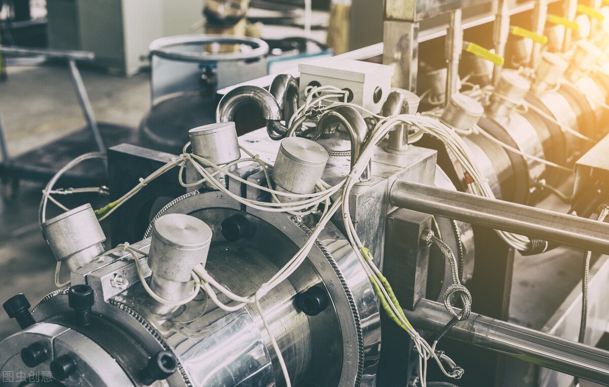 A股：被国家大基金大幅增持的5大行业龙头，机械行业王者归来