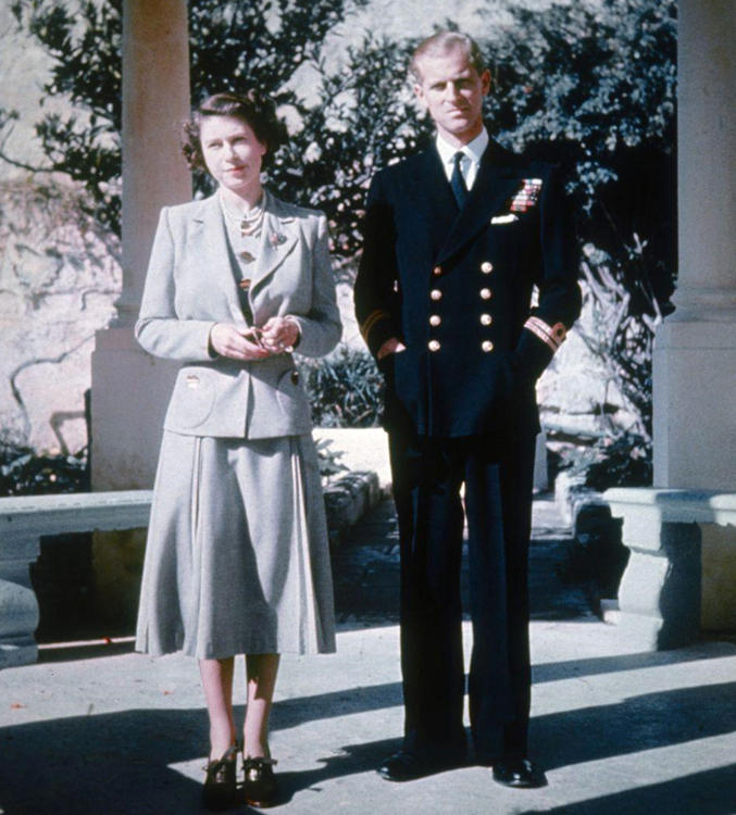 伊丽莎白二世的穿搭，堪称时尚界的天花板，处处流露着优雅与高级