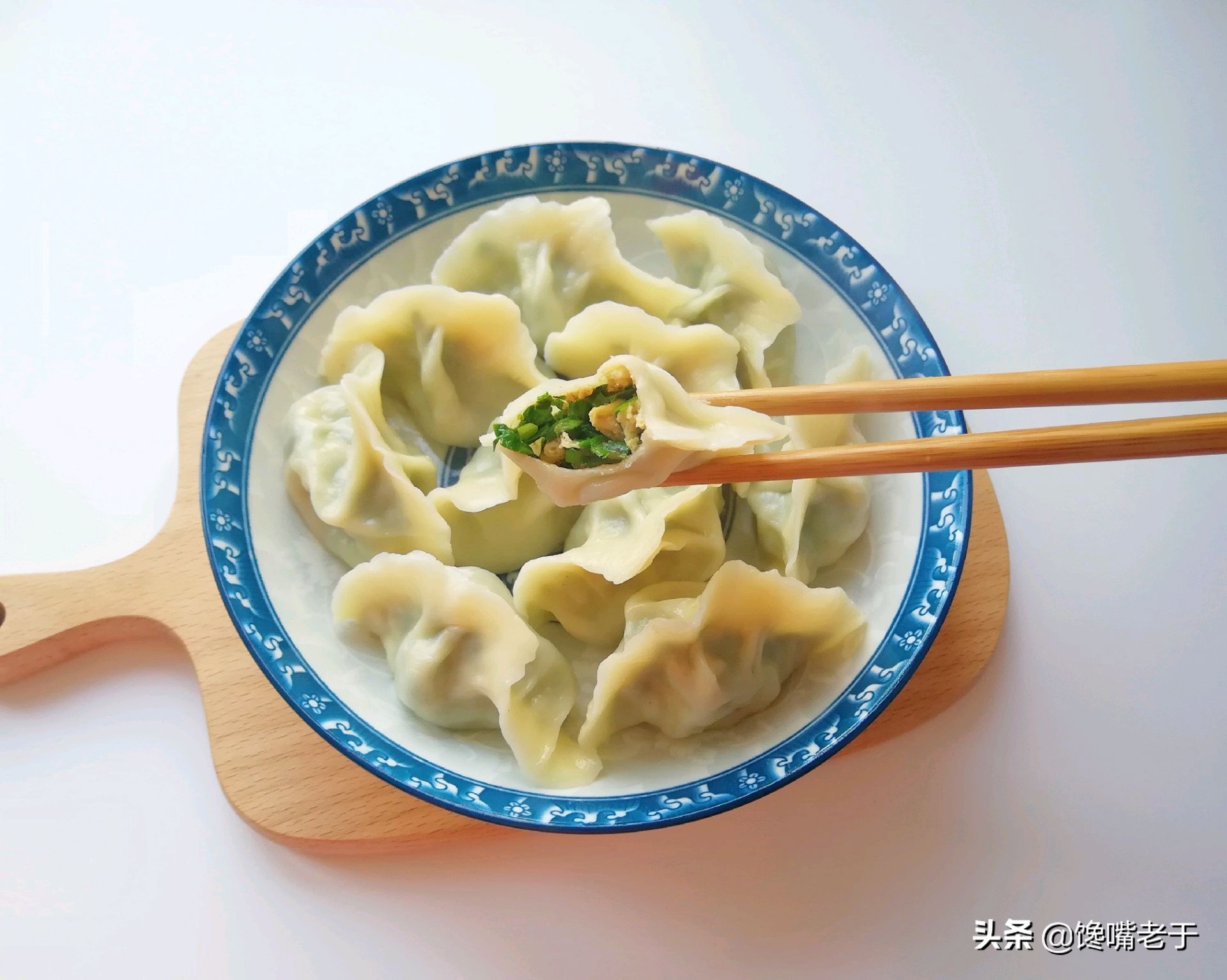 拌韭菜馅时：最忌放这3味料，10个人9个放，难怪饺子不鲜也不香