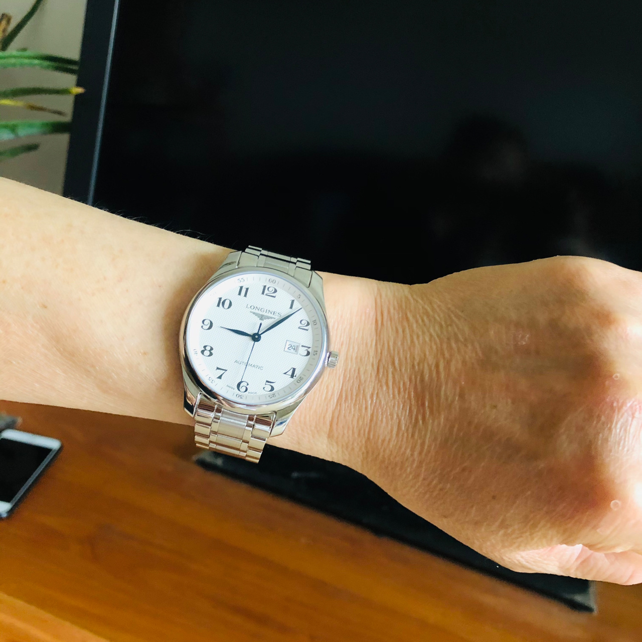 爸爸的生日，爸爸辛劳几十年，正好赶上生日的时候给他买了块手表