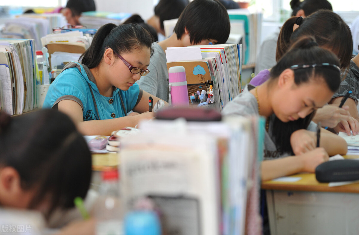 中美两国高考英语同考“情绪英语词汇”的情况分析及教学策略探索