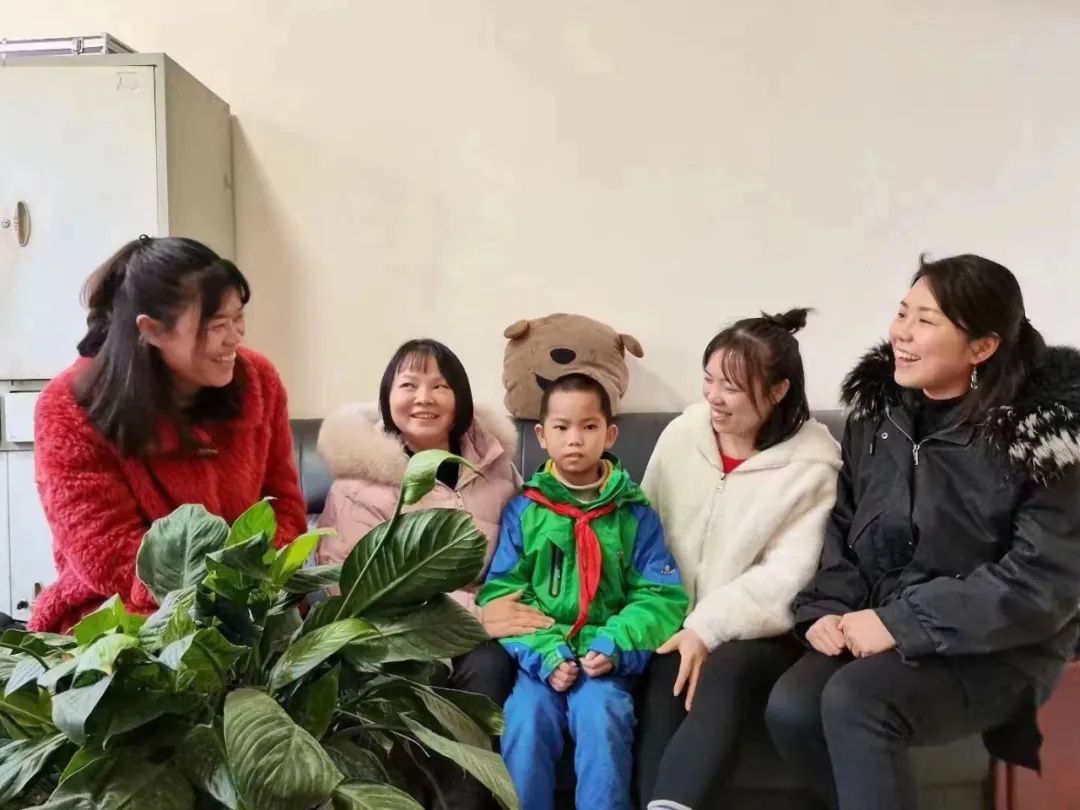 家访，一场教育的行走｜成都市江小学开启全员“暖心”家访之旅
