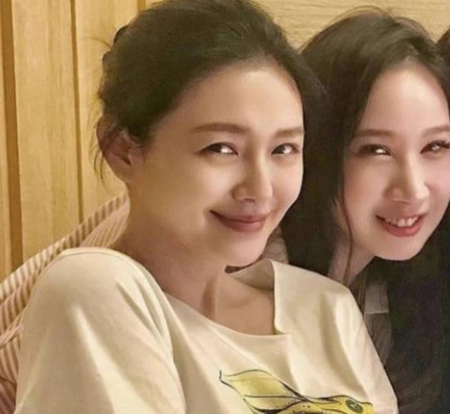 “曲终人散”的人生：大S一家忙着晒幸福，汪小菲满脸憔悴又孤单