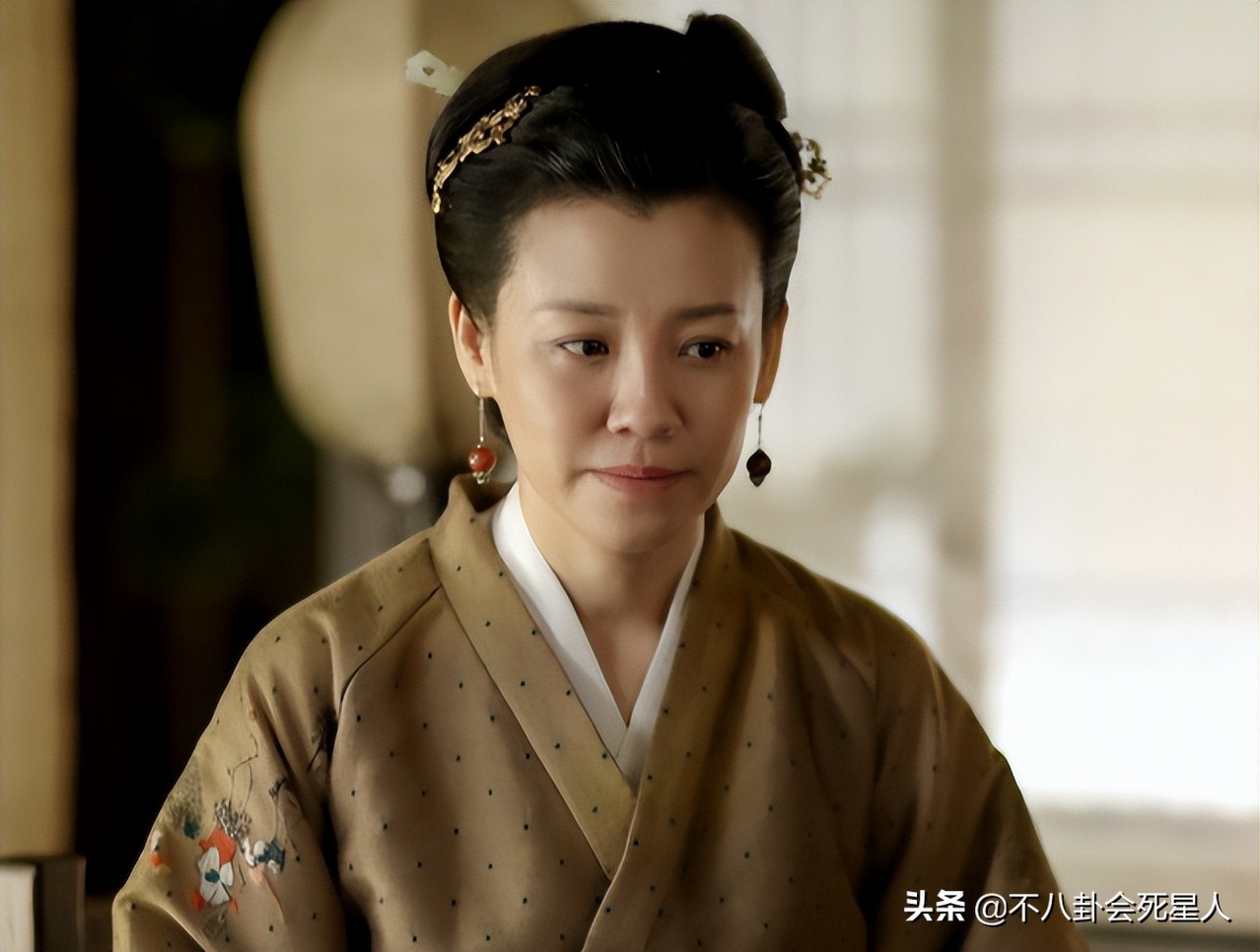 同样演农村妇女，把巩俐、刘琳和赵丽颖放在一起看，差距就出来了