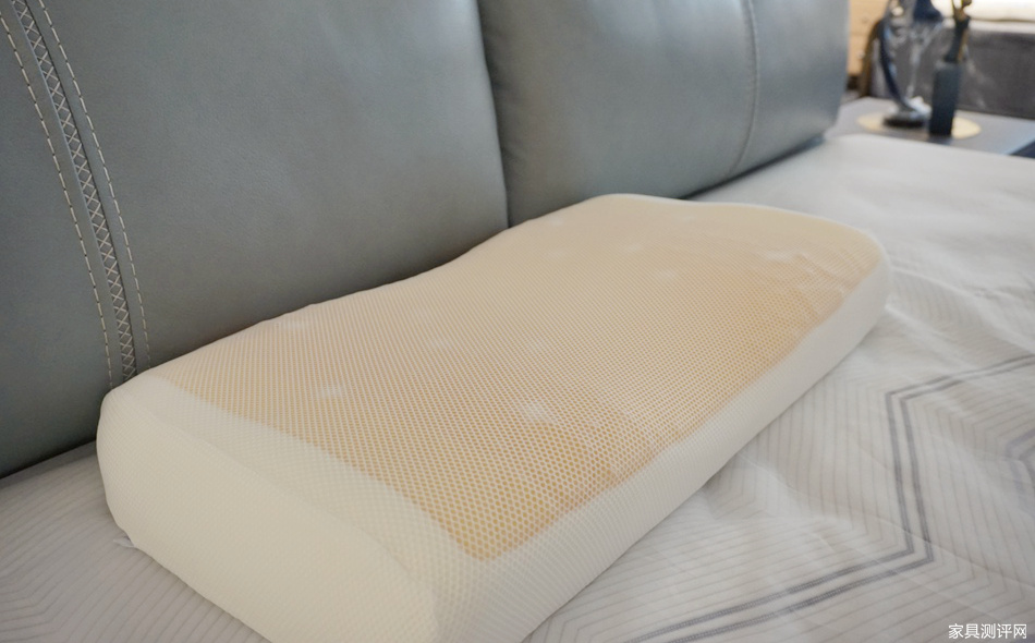 芝华仕AI智眠枕测评：完成度高 实用性强 一款好用的智能产品