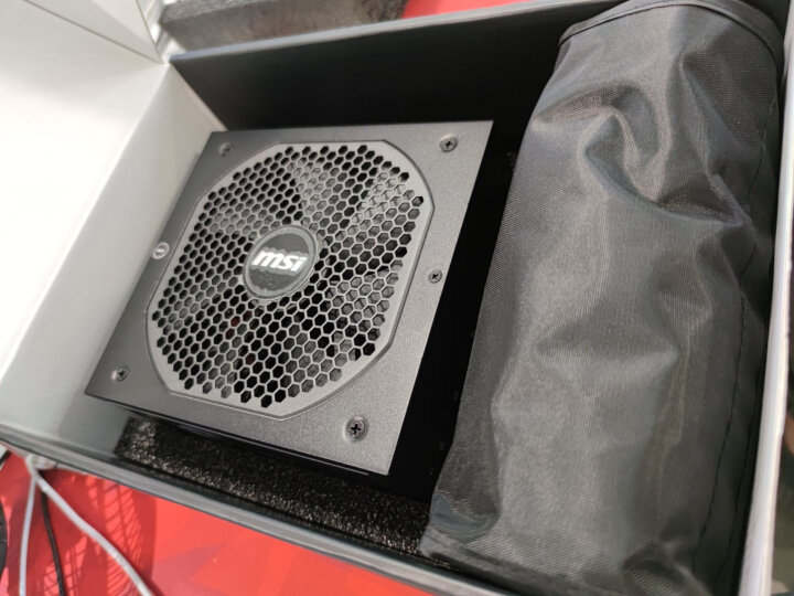 新年装机第一弹！12600K+Z690+DDR4配置，游戏省钱两不误