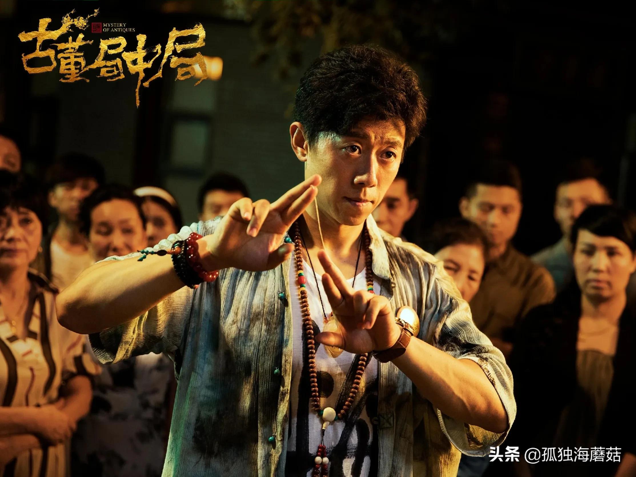 层层悬念、步步反转、一路烧脑开挂，更妙的是两小时的电影无尿点