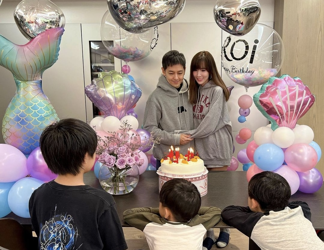 陈若仪晒庆生照，和林志颖高调秀幸福，与闺蜜李靓蕾离婚反差大