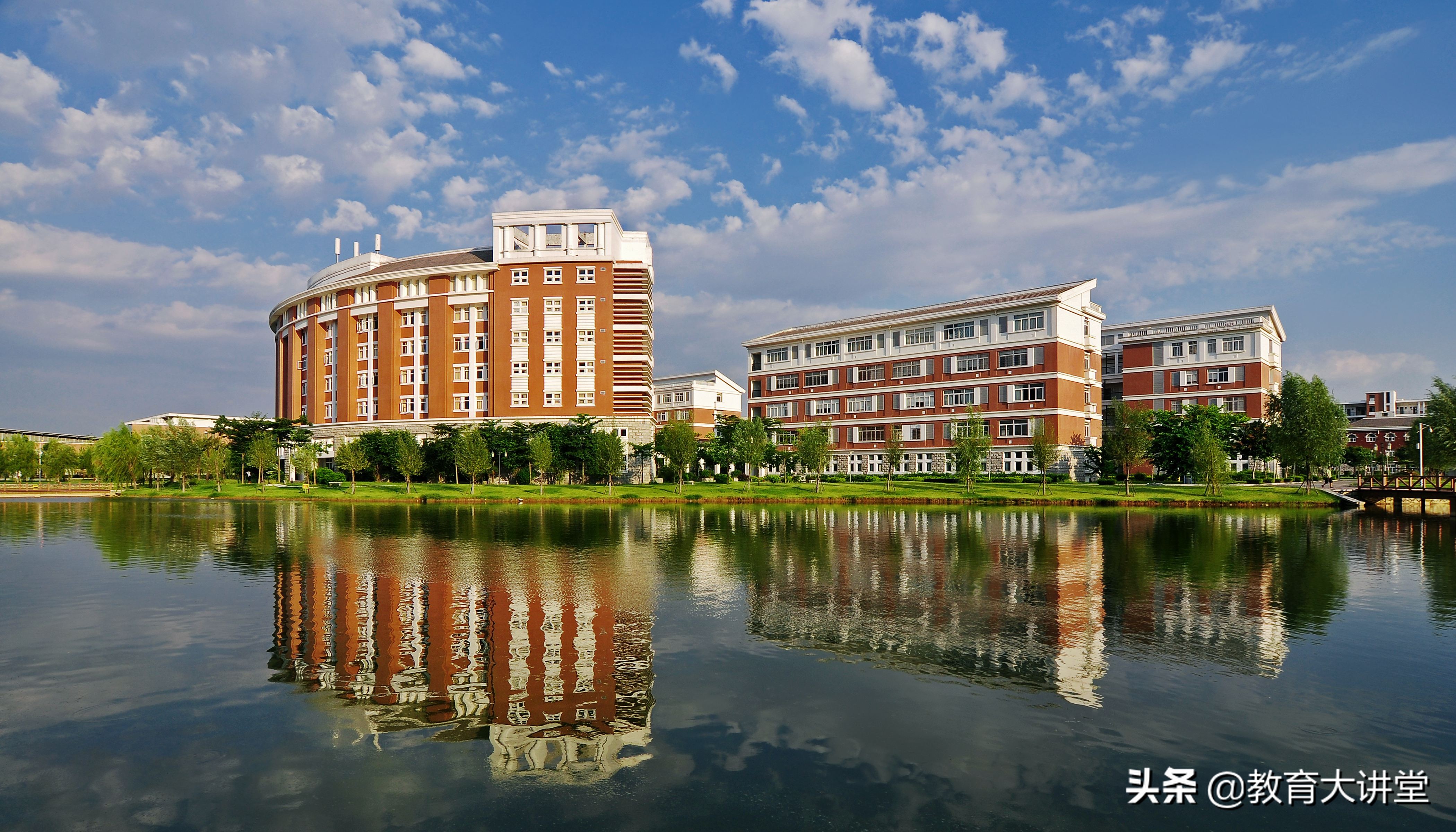 福建最好大学最新排名，厦门大学依然位列榜首！第二、三名是这俩