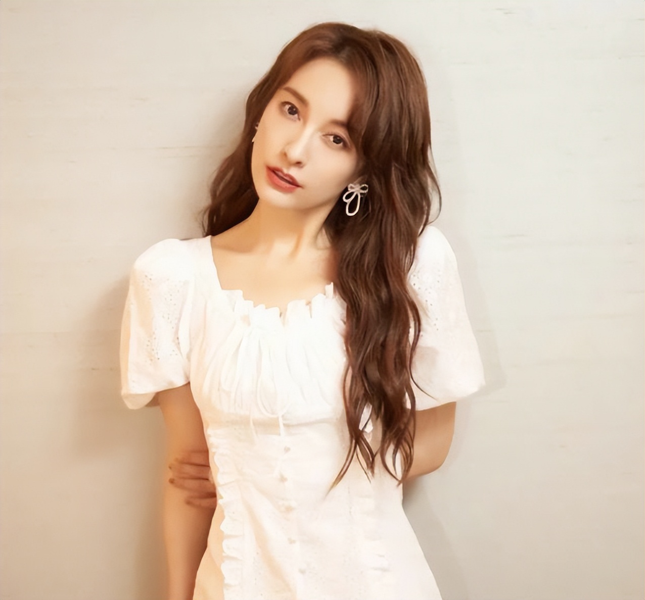 曾经土到掉渣，现今光彩照人的7位女星，个个是逆天改命