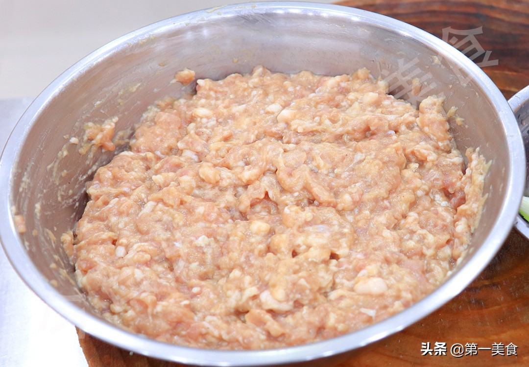 豬肉丸子的做法,豬肉丸子的做法及配方