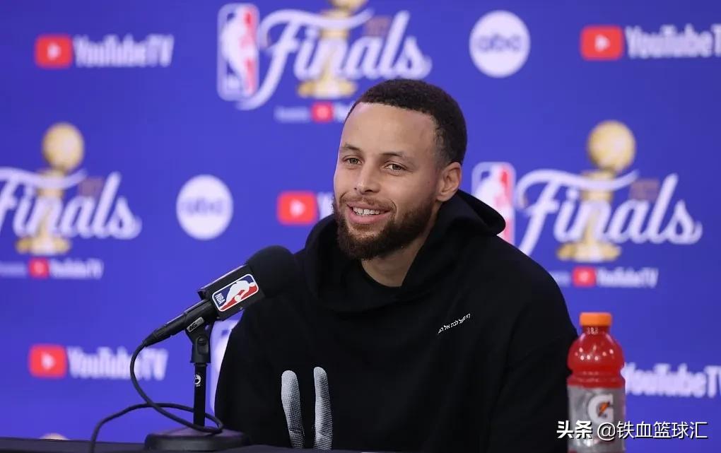 一场篮球比赛一个对多少人(NBA总决赛超22万人为库里43分的表现打高分，超级巨星名副其实)