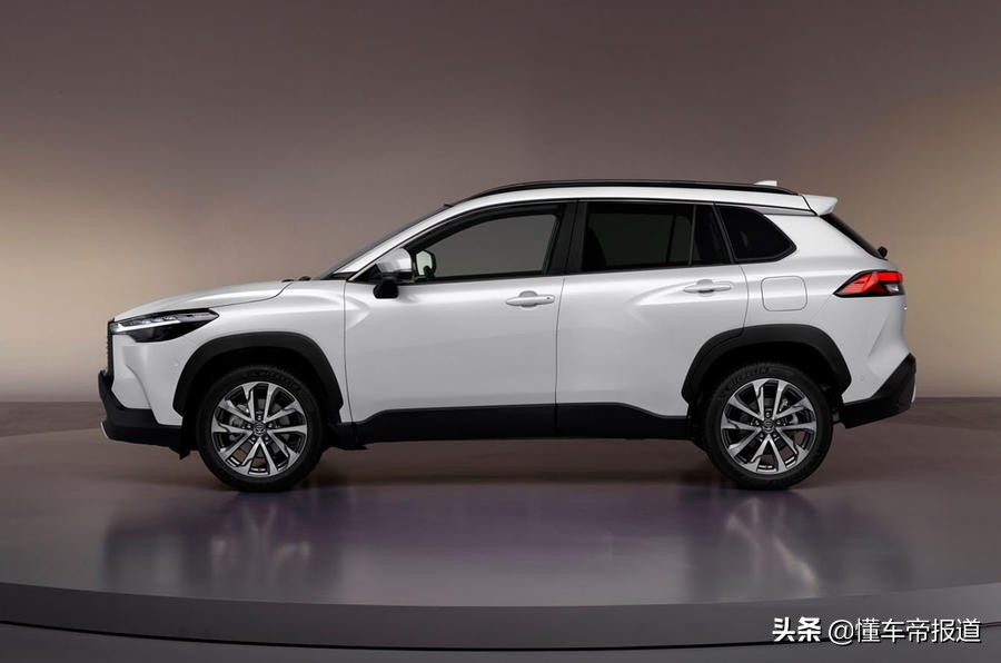 新车 | RAV4的“小兄弟”更新了！2022款丰田卡罗拉CROSS官图发布