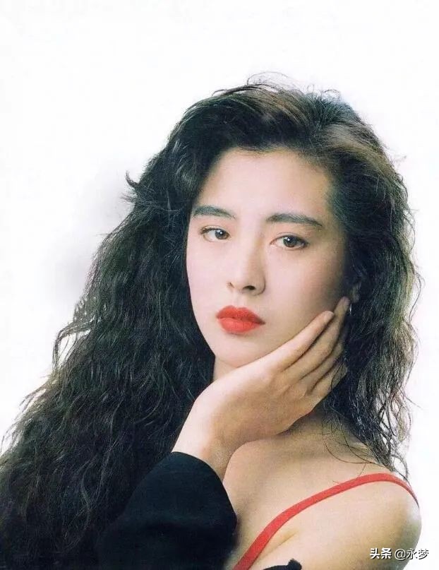 女明星的“海藻般长发”长啥样