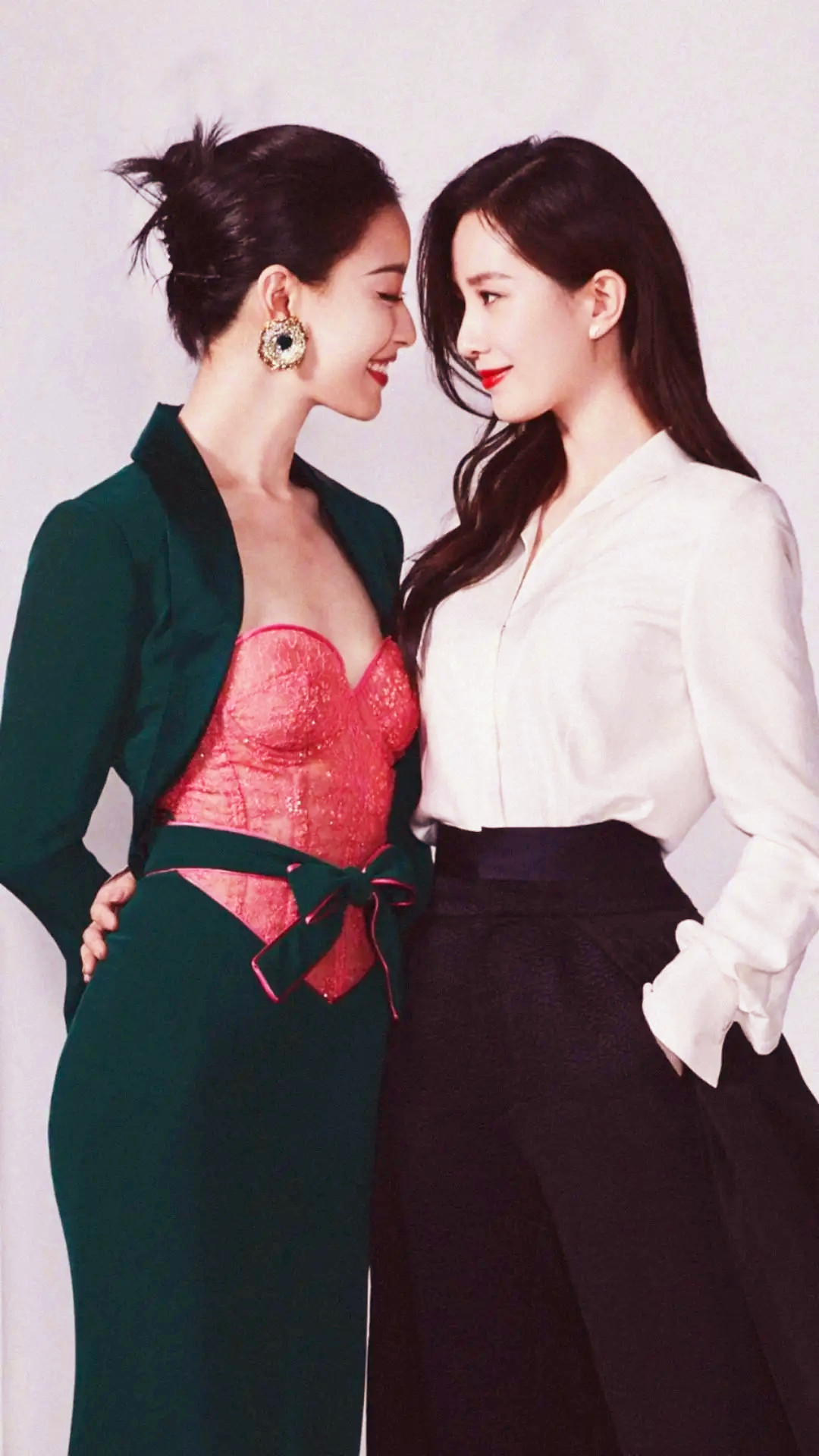 谁说女星同框必有一输,她们同框,我根本不知道该看谁