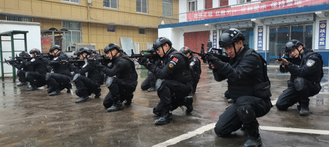 春训练兵正当时丨武功县公安局巡特警大队开展春训大练兵活动