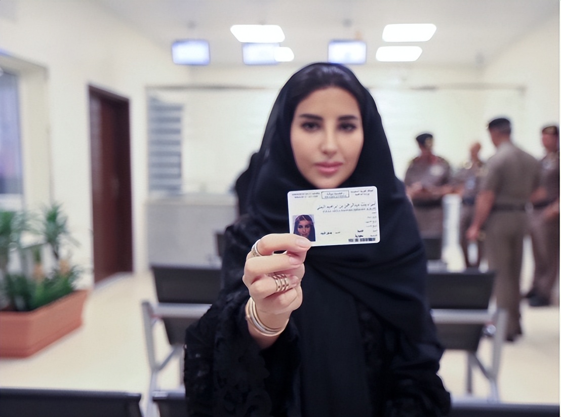 5月1号起，没考驾照的朋友都笑了，驾照可以自学直考，省时又省钱