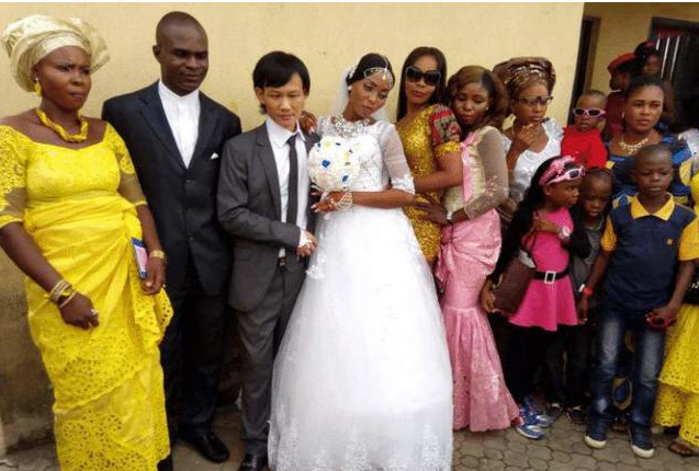 娶非洲媳妇回中国，一方面是环境原因，另一方面中国彩礼较高